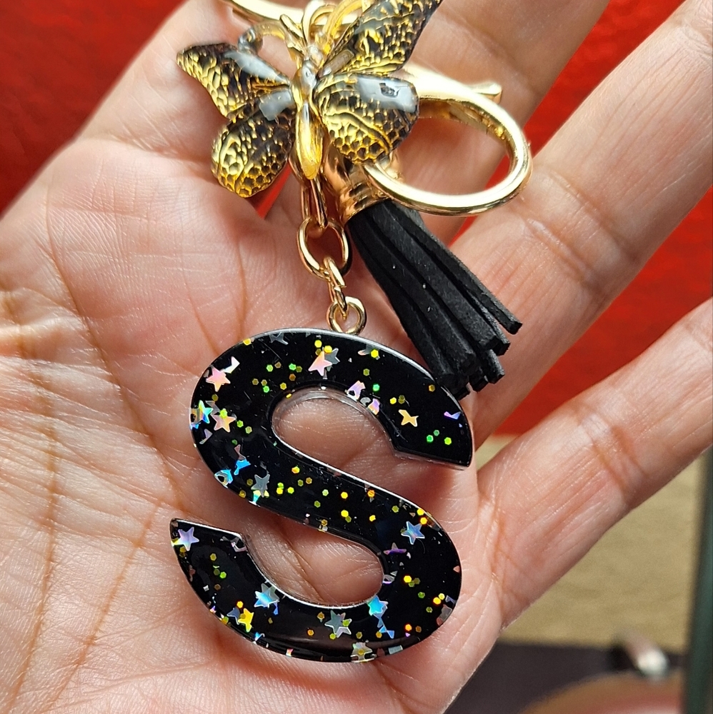 Choose 1 Sequins Alphabet Keychain 🦋✨️PRICE FIRM✨️ - Picture 11 of 11